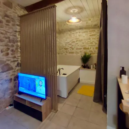 Appartement Jacuzzi De Charme Pour 2 *