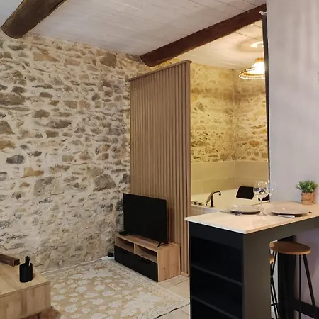 Appartement Jacuzzi De Charme Pour 2 *